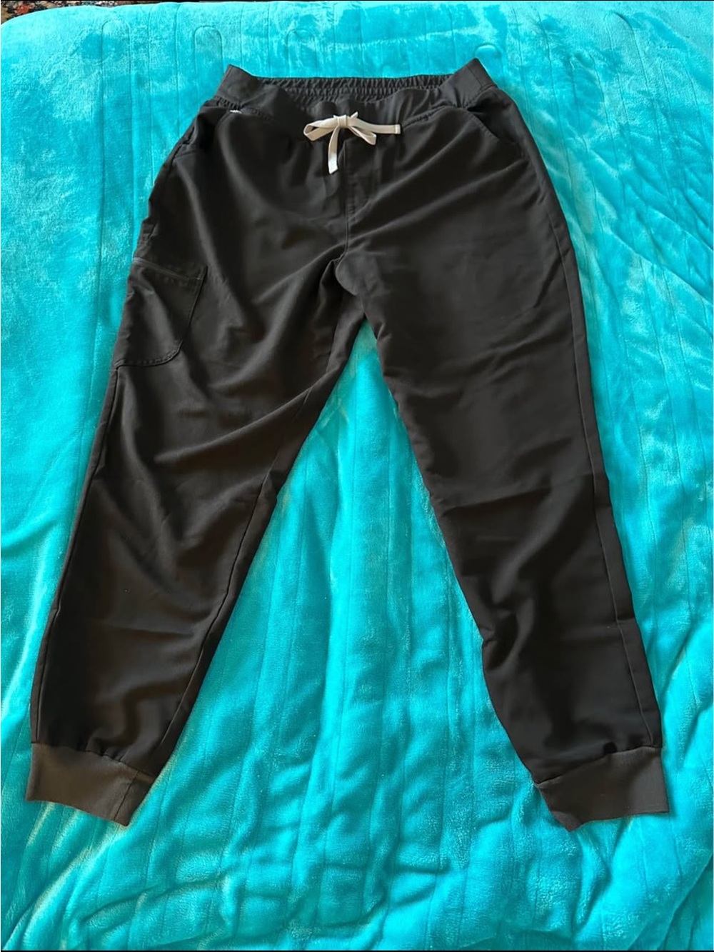 *2 PAIRS* Figs Women’s Black Joggers with Contrast Drawstring